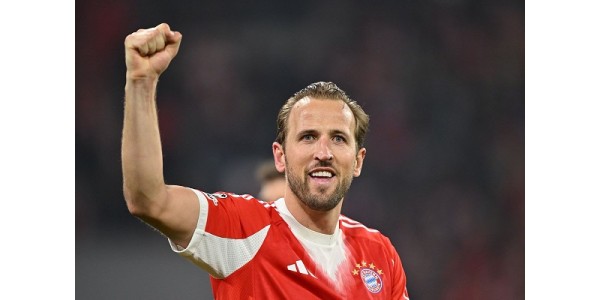 Het gloednieuwe shirt van FC Bayern München zal debuteren in de return van de halve finale van de Champions League Het gloednieuwe shirt van FC Bayern München zal debuteren in de return van de halve finale van de Champions League